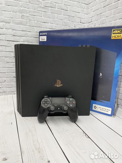 Приставка PS4 PRO 1Тб 3 ревизия (как новая)