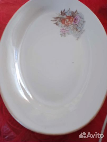 Блюдо овальное