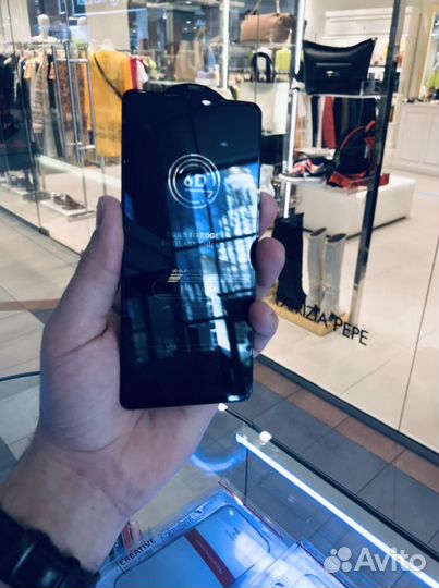 Защитное стекло на Samsung A41 6D