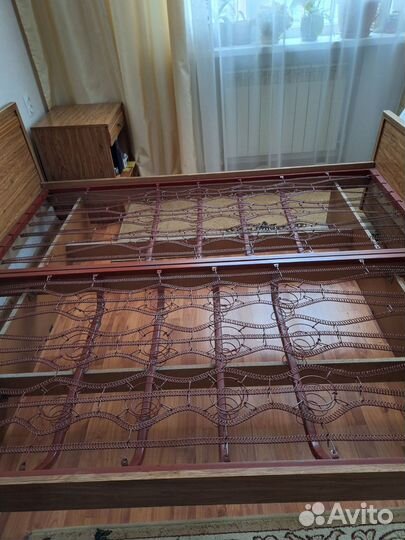 Спальный гарнитур б/у