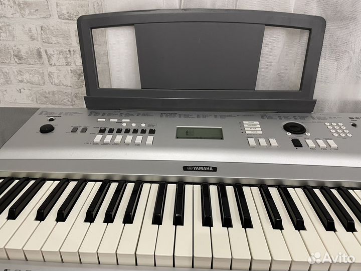 Синтезатор yamaha portable grand dgx-230