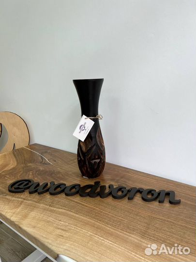 Ваза из мангового дерева