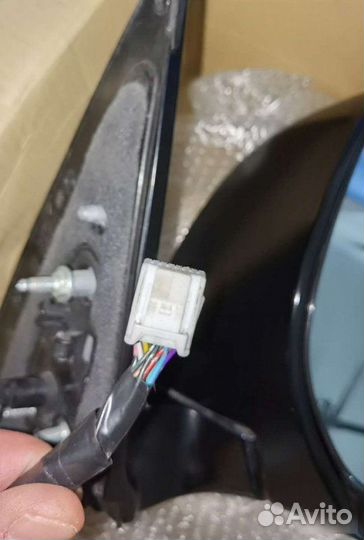 Зеркало правое Toyota Land Cruiser Prado 150