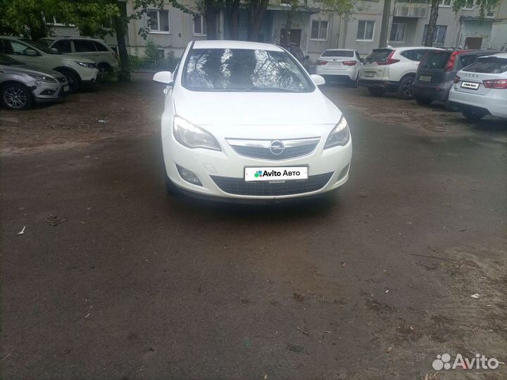 Opel Astra 1.6 МТ, 2011, 209 235 км