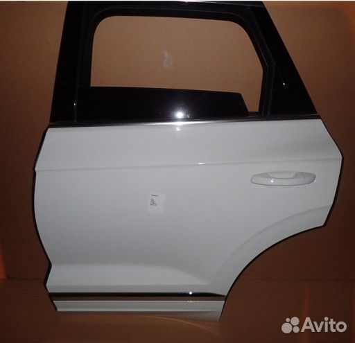 Дверь задняя левая touareg 3