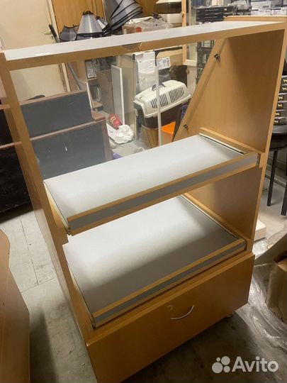 Витрина шкаф