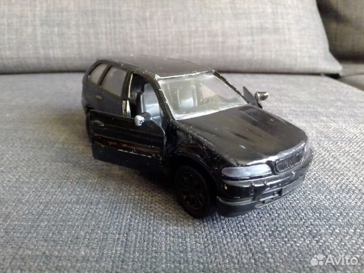 Моделька BMW x5