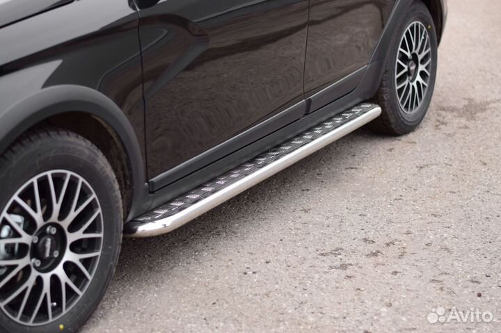 Пороги нержавейка LADA Vesta SW Cross