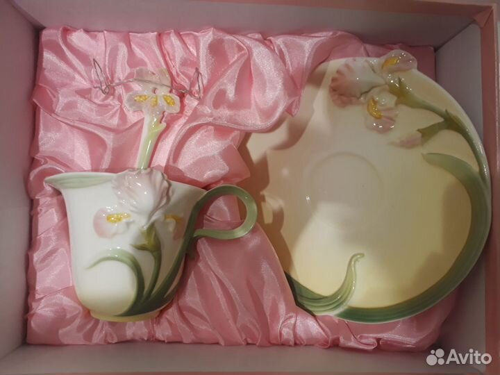 Подарочные комплекты: чайная и кофейная пары