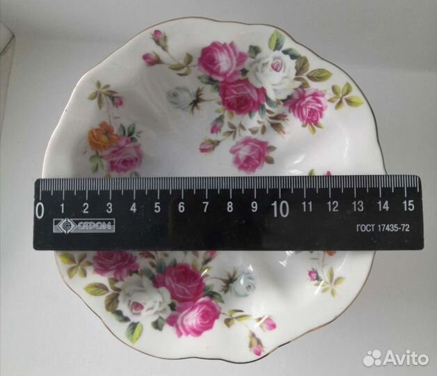 Вазочка для конфет, фруктов