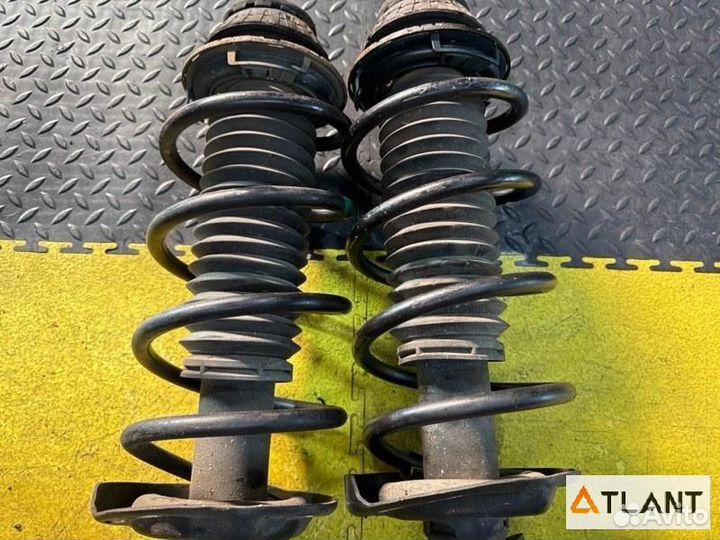 Стойка подвески передний honda vezel