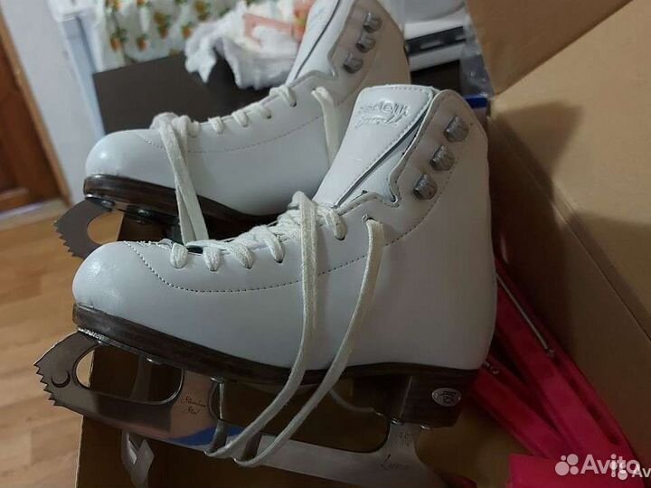 Коньки фигурные