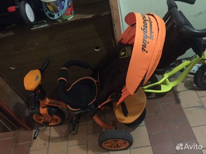 Трехколёсный велосипед lamborghini