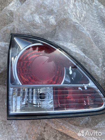 Задние фонари Lexus RX300