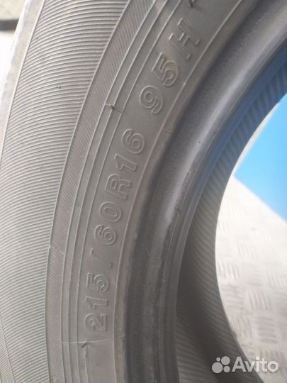 Yokohama BluEarth-A 215/60 R16