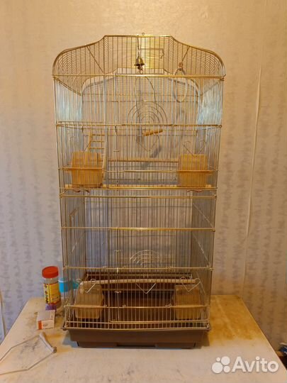Большая клетка для птиц