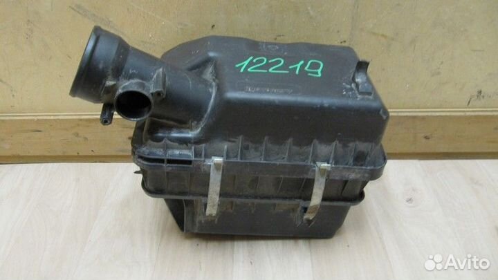 Корпус воздушного фильтра Mitsubishi Lancer 10