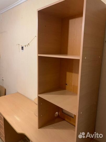 Письменный стол