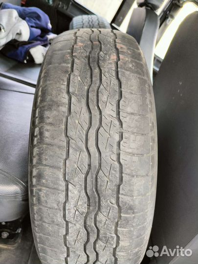 Bridgestone Dueler H/T 687 225/65 R17