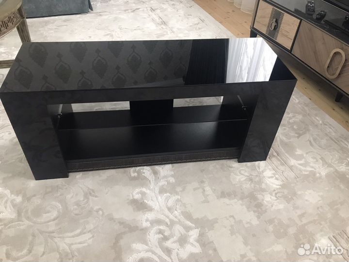 Тумба под телевизор