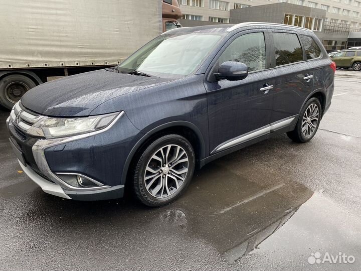 Mitsubishi Outlander 2.4 CVT, 2016, 81 200 км