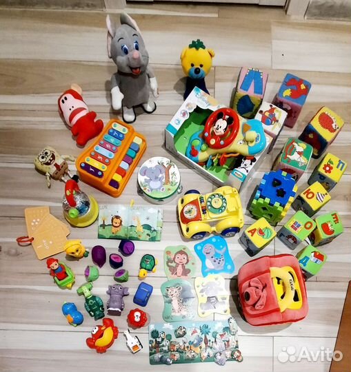 Развивающие игрушки пакетом
