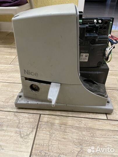 Привод для откатных ворот nice rox600