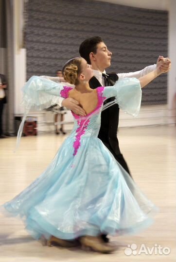 Платье для бальных танцев (стандарт)