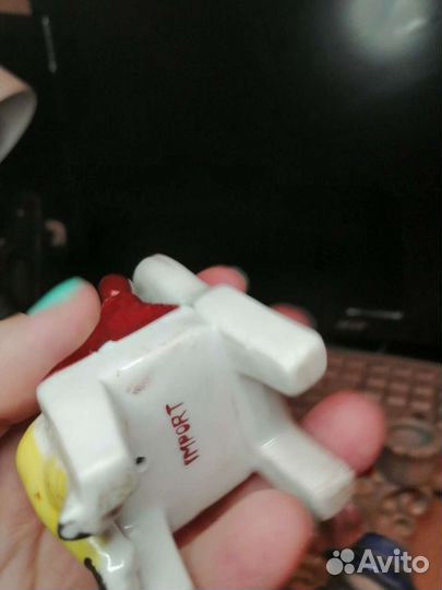 Фарфоровая статуэтка