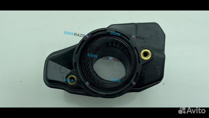 Патрубок чистого воздуха (к турбине) BMW 5 8513672