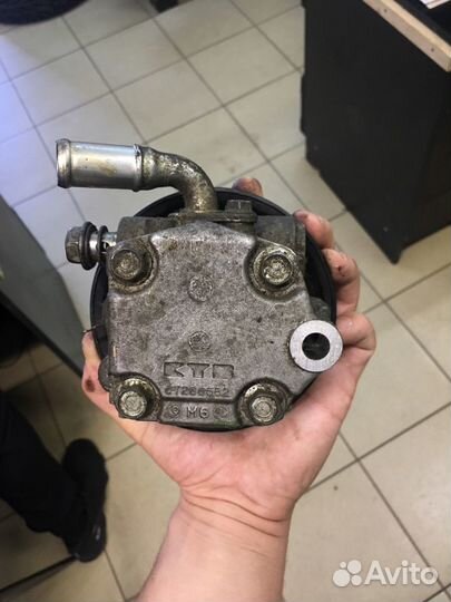 Насос гур Mazda 3 bk 1.6