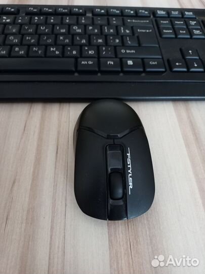 Беспроводная клавиатура и мышь A4Tech