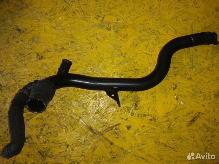 Патрубок системы охлаждения Audi A6 C6 caha 2010