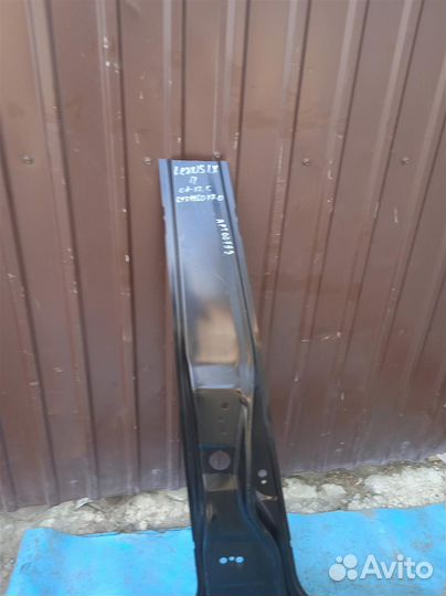 Стойка кузова центральная с частью порога Toyota