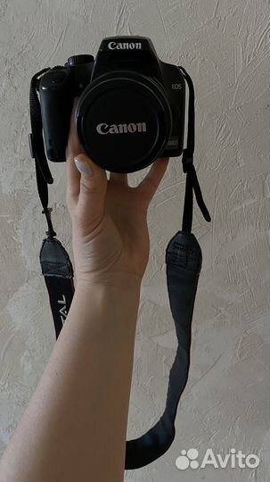 Зеркальный фотоаппарат canon