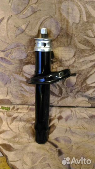 Передние стойки