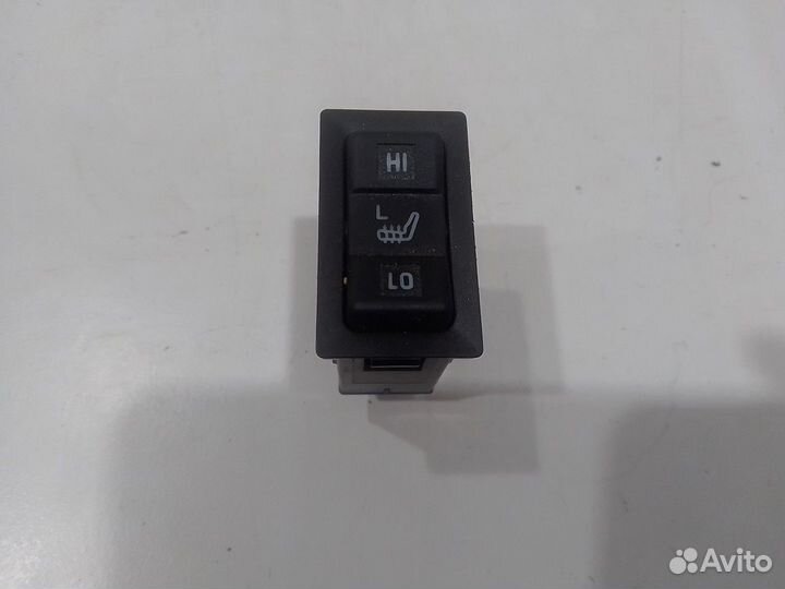 Кнопка обогрева левого сиденья (Chery Tiggo 3)