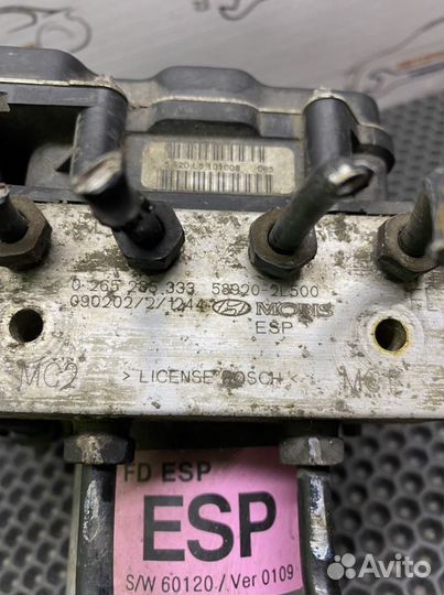 Блок ABS Hyundai i30 2007-2012