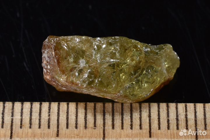 Гранат (гроссуляр). Лот №847