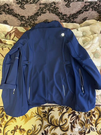 Куртка женская спортивная