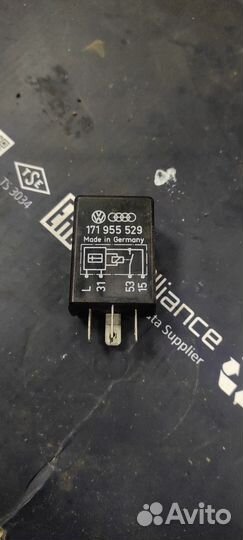 Реле 20 стеклоочистителя заднего дворника