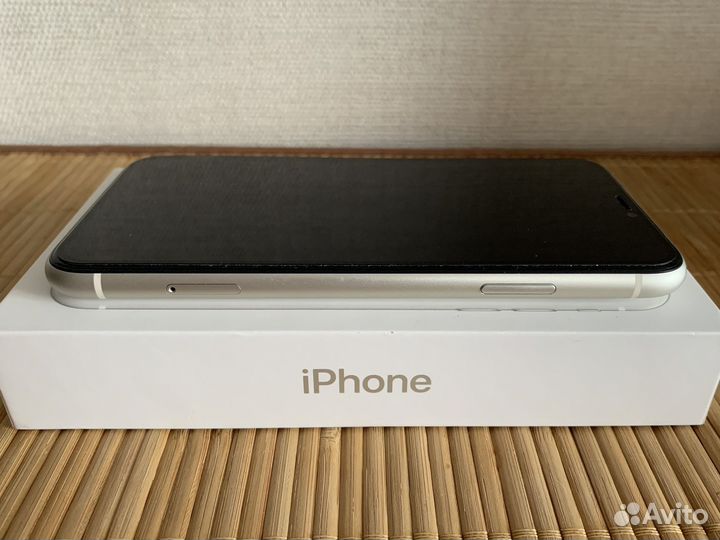iPhone 11 128гб идеальный