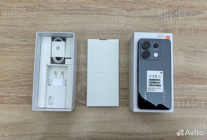 Xiaomi Redmi Note 13 Pro, 8/256 ГБ