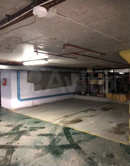 Машиноместо, 12 м²