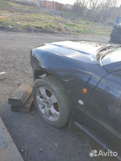 Крыло переднее левое Audi A4 B5 1999