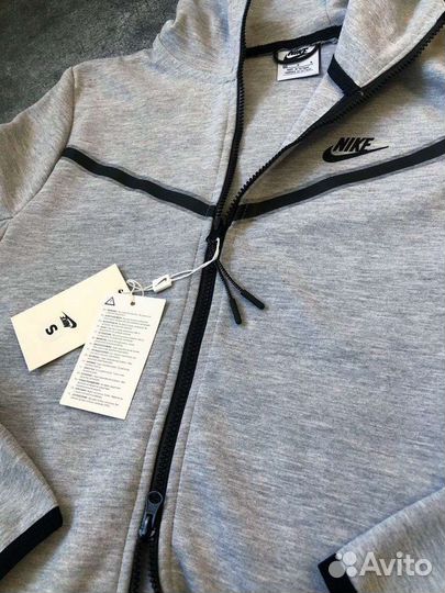 Nike Tech Fleece спортивный костюм светло-серый