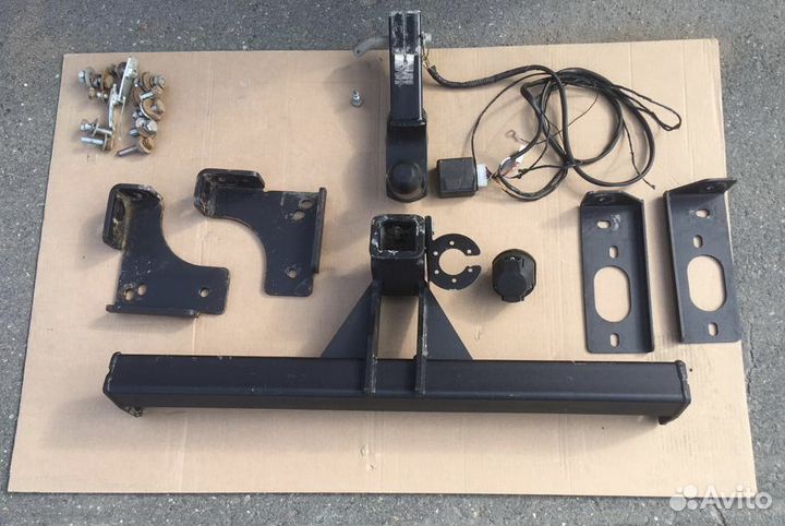 Фаркоп на geely Atlas Pro