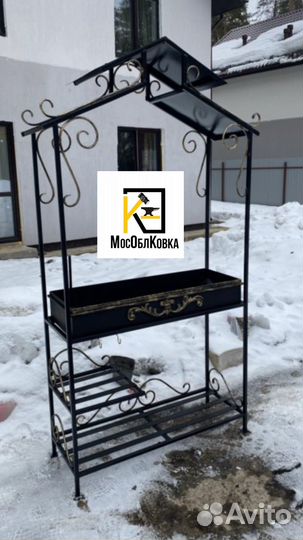 Кованый мангал с крышей и печкой