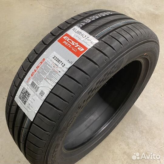 Kumho Ecsta PS71 265/45 R20 108Y