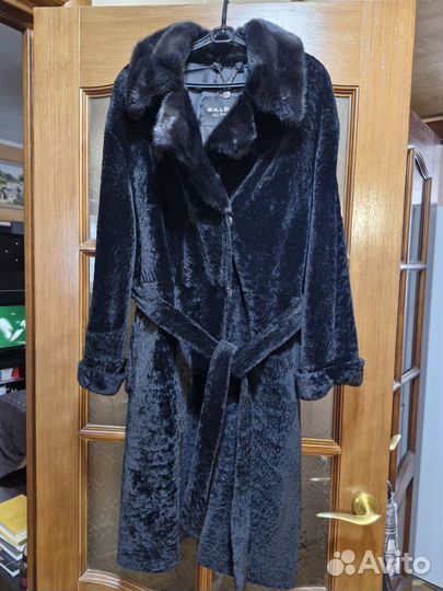 Продается женская шуба